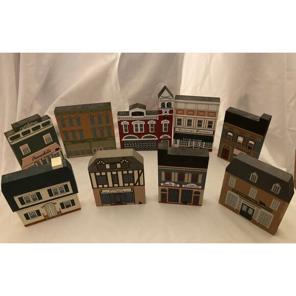 The Cat’s Meow 1990 Series 8 Lot of 8 Wooden Village Buildings – Collectibles - Picture 1 of 2